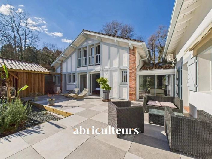 Image No.2-Maison de 8 chambres à vendre à Tosse