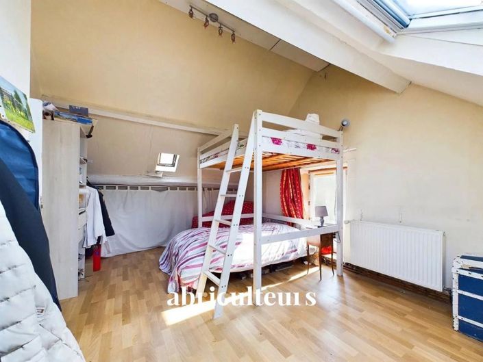 Image No.11-4 Bed House for sale