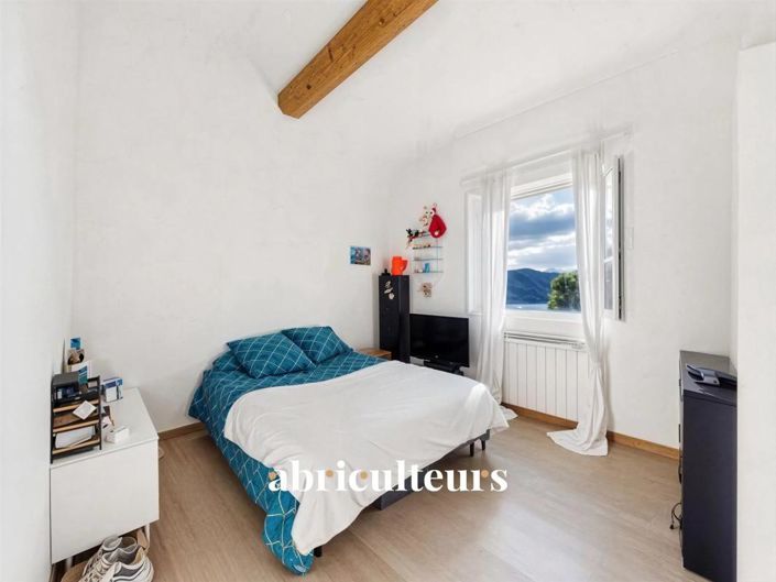 Image No.18-4 Bed House for sale