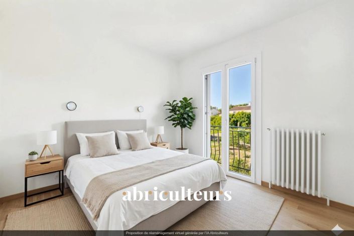 Image No.20-3 Bed House for sale