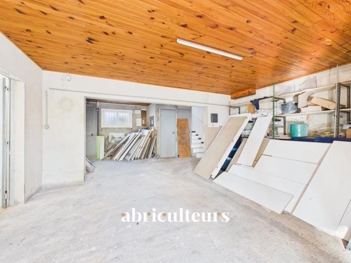 Image No.25-3 Bed House for sale