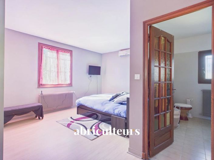 Image No.12-3 Bed House for sale