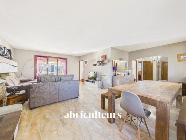 Image No.4-3 Bed House for sale