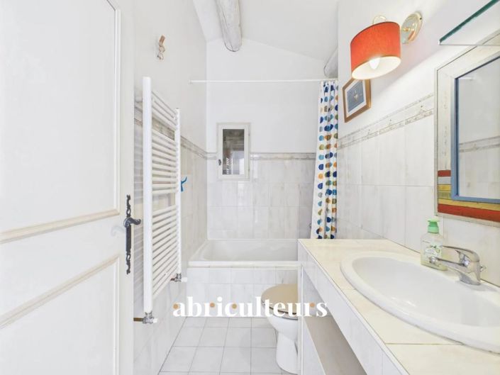 Image No.16-5 Bed House for sale