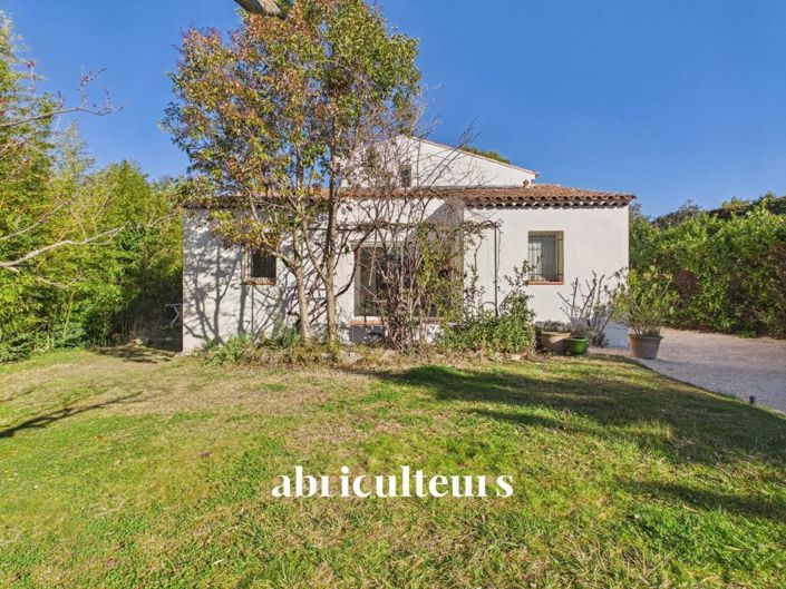 Image No.20-5 Bed House for sale