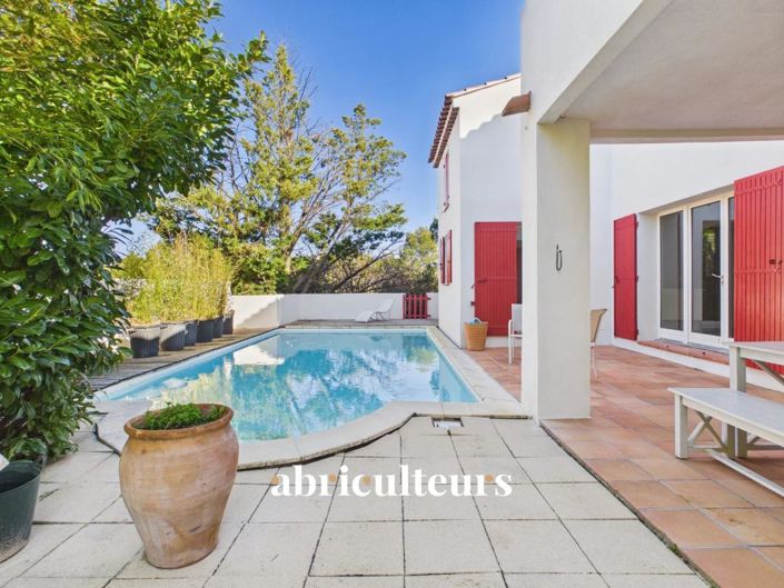 Image No.22-5 Bed House for sale