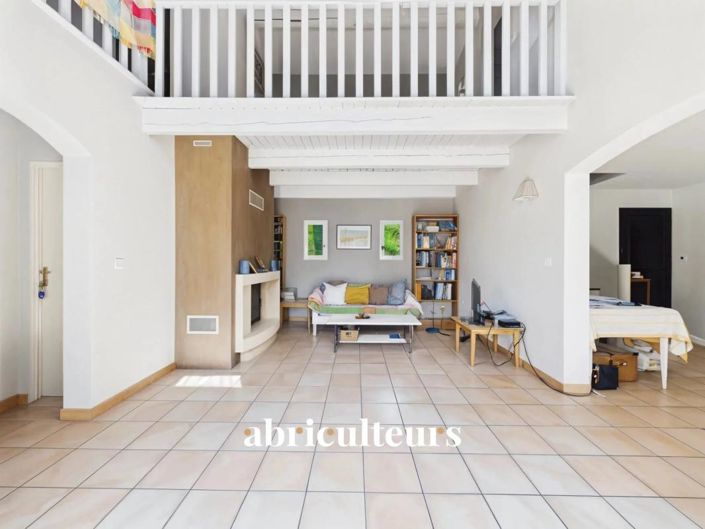 Image No.4-5 Bed House for sale