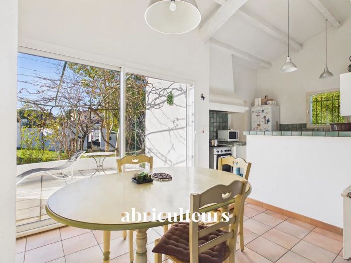 Image No.7-5 Bed House for sale