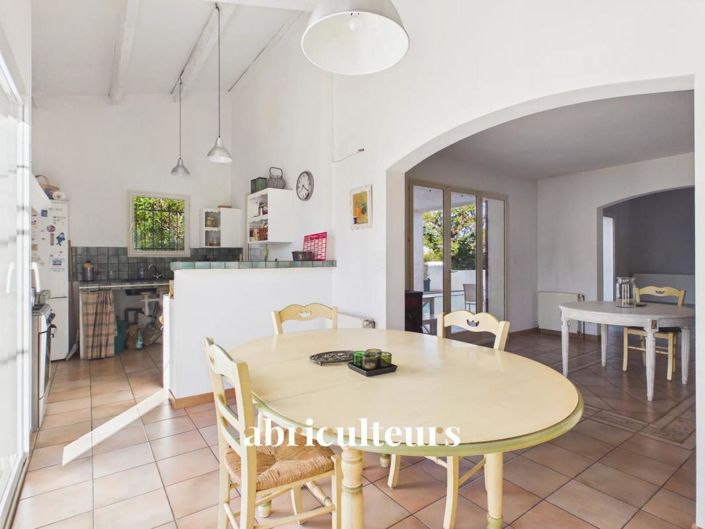 Image No.9-5 Bed House for sale