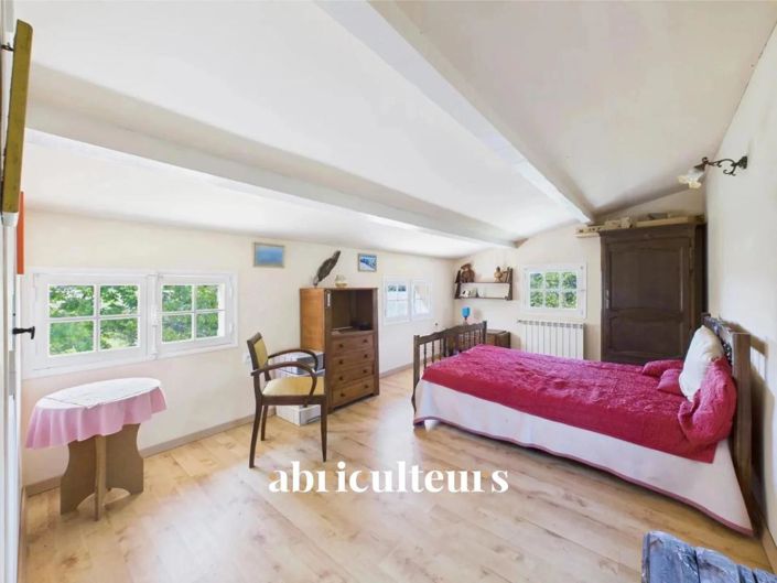 Image No.19-4 Bed House for sale