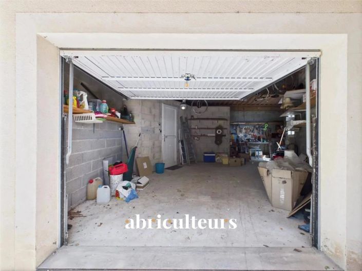 Image No.20-4 Bed House for sale