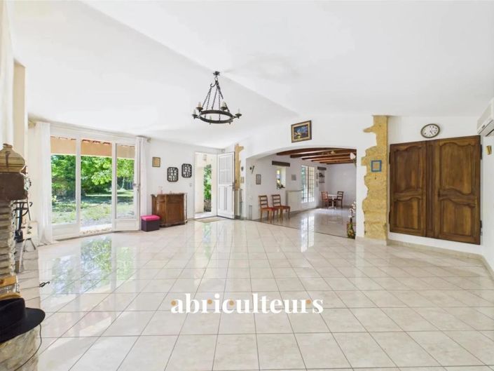 Image No.7-4 Bed House for sale