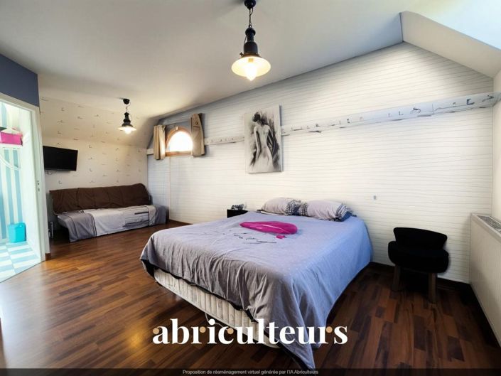 Image No.12-4 Bed House for sale