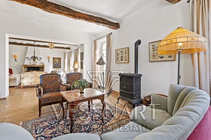 Image No.10-12 Bed House for sale