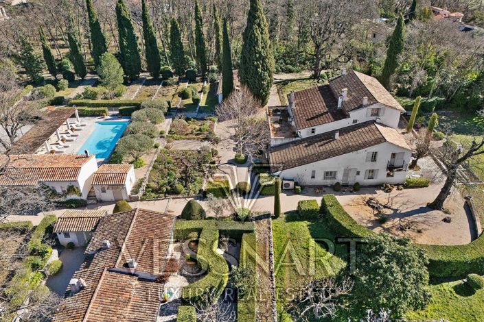 Image No.2-12 Bed House for sale