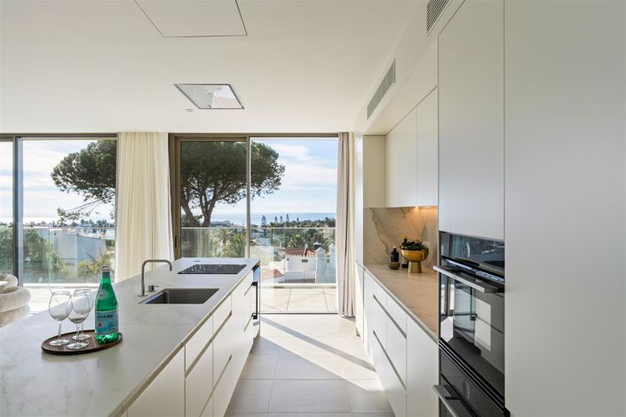 Image No.16-4 Bed Apartment for sale