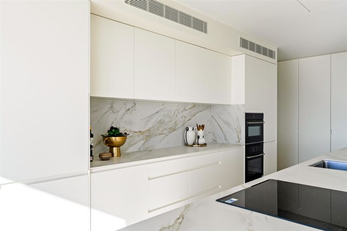 Image No.18-4 Bed Apartment for sale