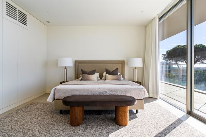 Image No.33-4 Bed Apartment for sale