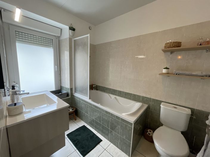 Image No.7-3 Bed House for sale