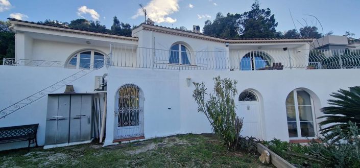 Image No.11-3 Bed House for sale