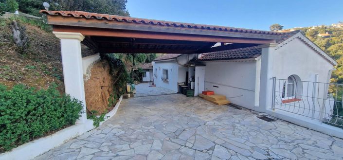 Image No.12-3 Bed House for sale