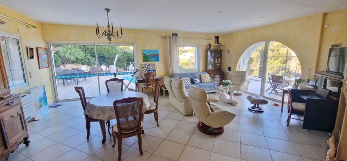 Image No.2-3 Bed House for sale