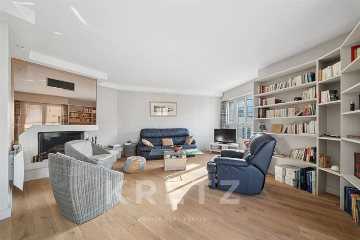 Image No.4-4 Bed Apartment for sale