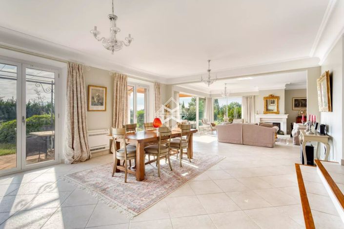 Image No.5-4 Bed House for sale