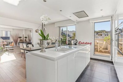 1 - Suresnes, Apartment