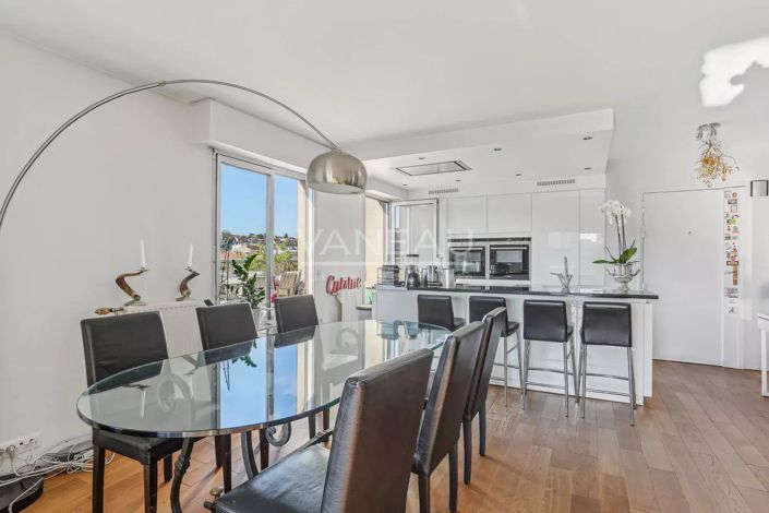 Image No.4-3 Bed Apartment for sale