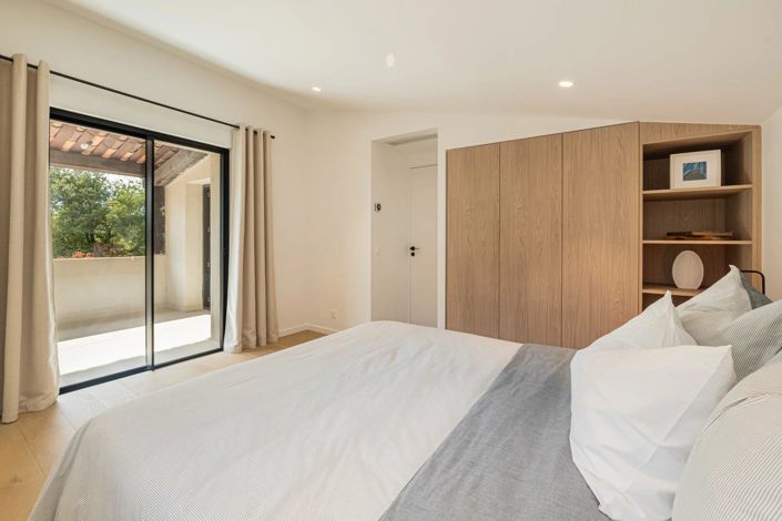 Image No.23-5 Bed House for sale