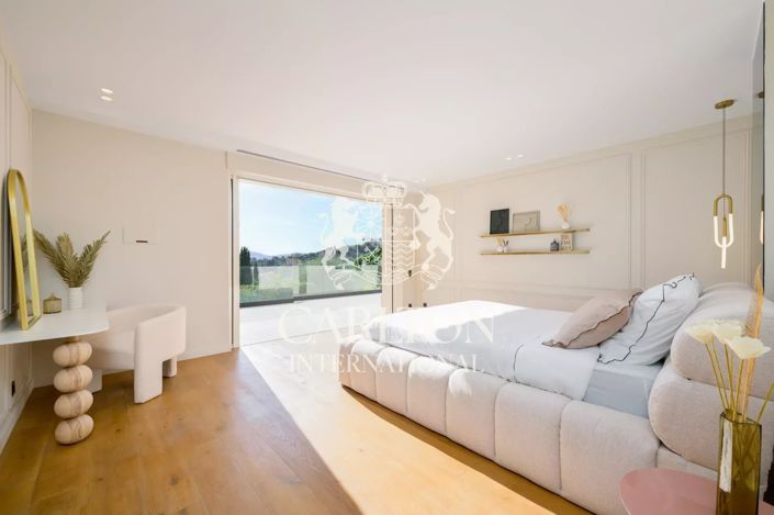 Image No.13-5 Bed House for sale