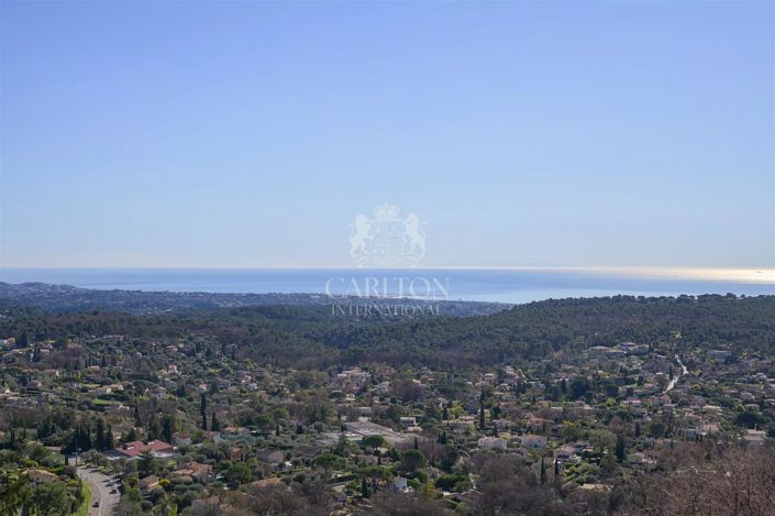 Image No.2-4 Bed House for sale