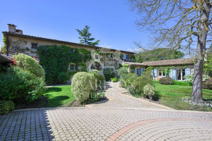 Image No.18-6 Bed House for sale