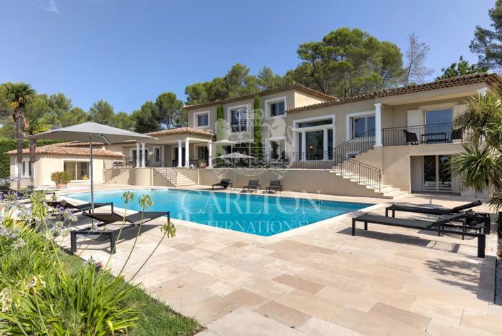 Image No.17-7 Bed House for sale