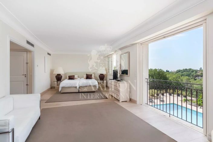 Image No.7-7 Bed House for sale