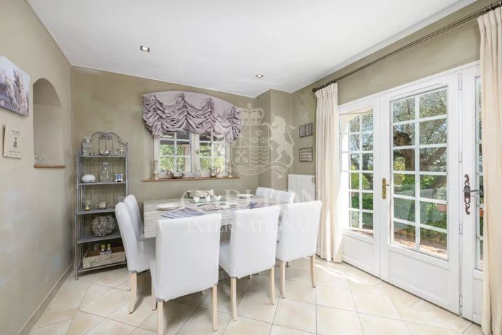 Image No.13-4 Bed House for sale