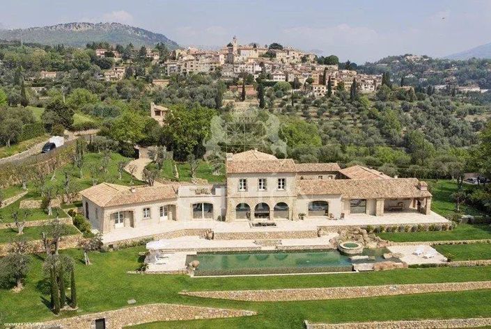 Image No.32-6 Bed House for sale