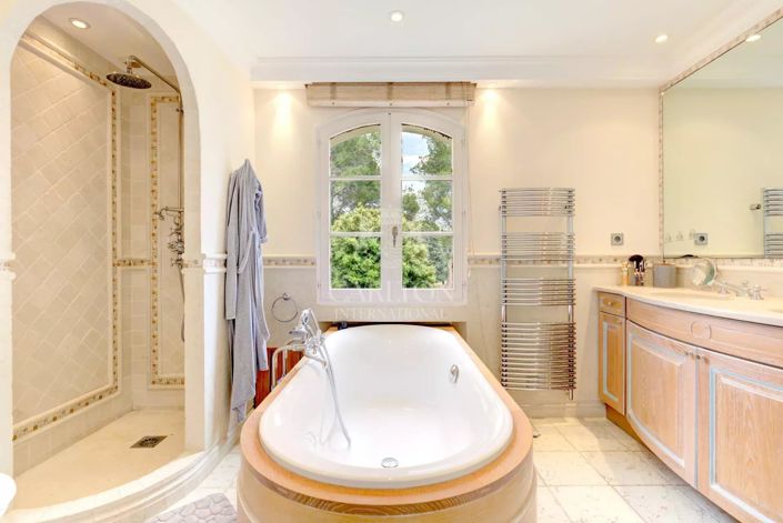 Image No.8-Maison de 9 chambres à vendre à Biot