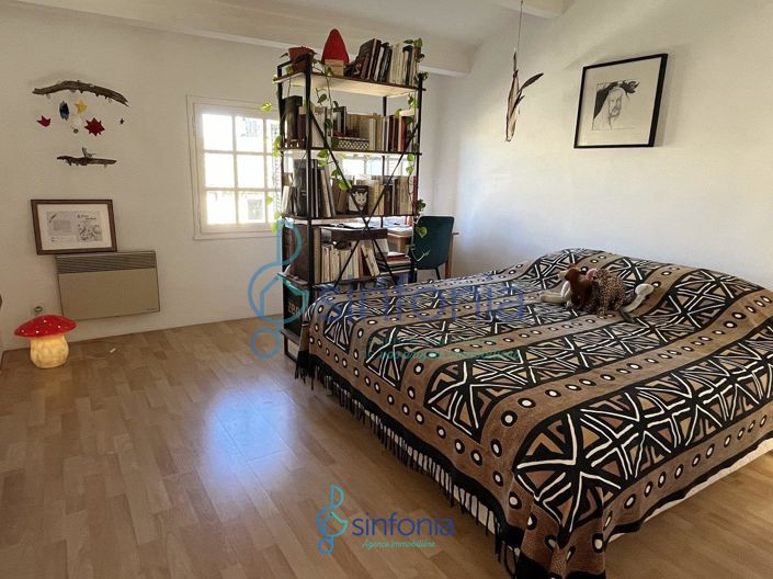 Image No.7-4 Bed House for sale