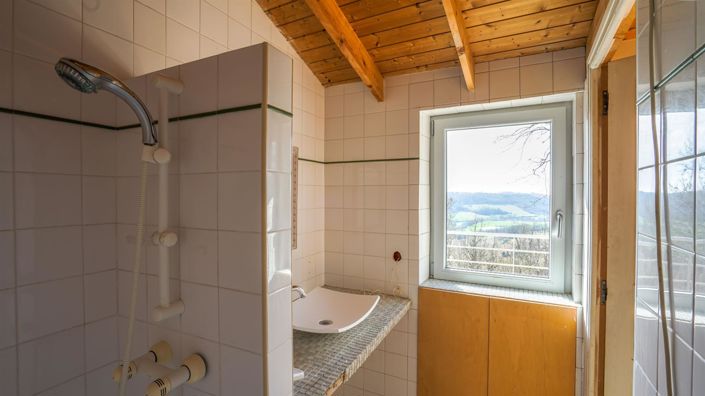 Image No.12-4 Bed House for sale