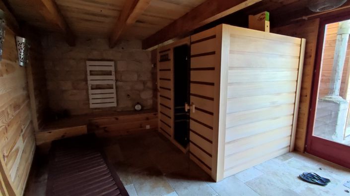 Image No.22-6 Bed House for sale