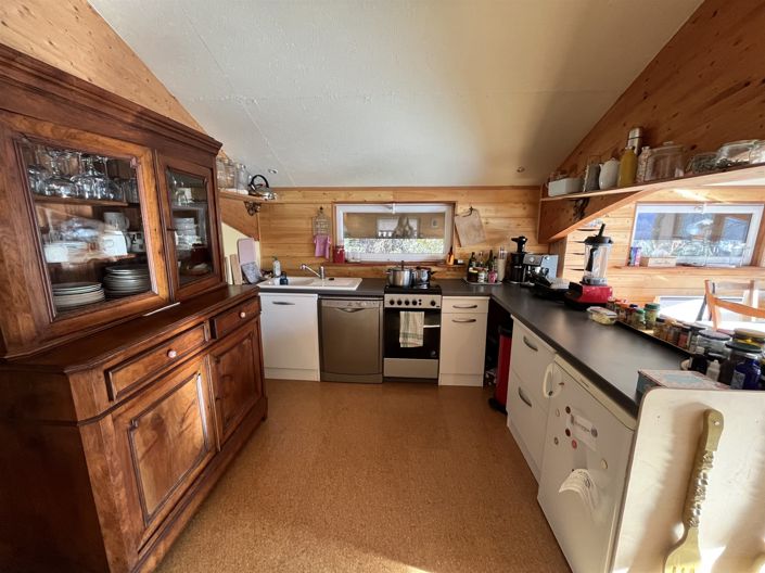 Image No.23-6 Bed House for sale