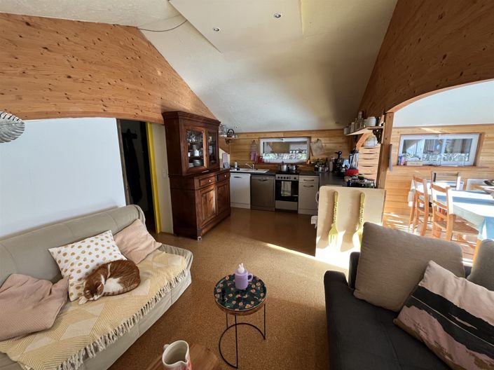 Image No.25-6 Bed House for sale