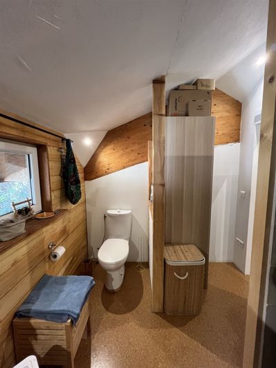 Image No.28-6 Bed House for sale