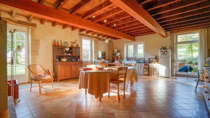 Image No.10-4 Bed House for sale