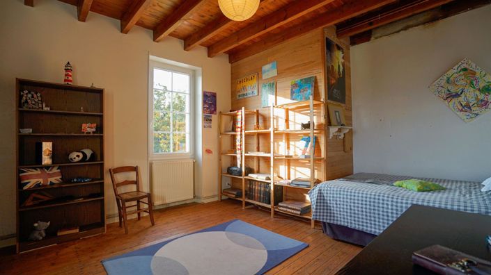 Image No.19-4 Bed House for sale