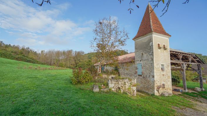 Image No.6-4 Bed House for sale