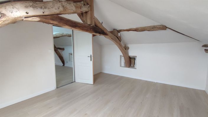 Image No.17-4 Bed House for sale