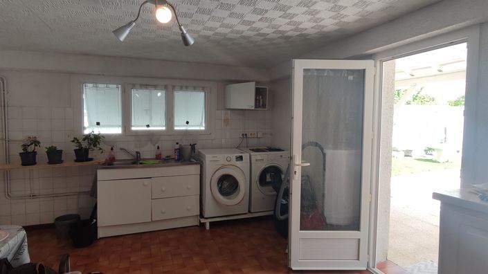 Image No.16-4 Bed House for sale